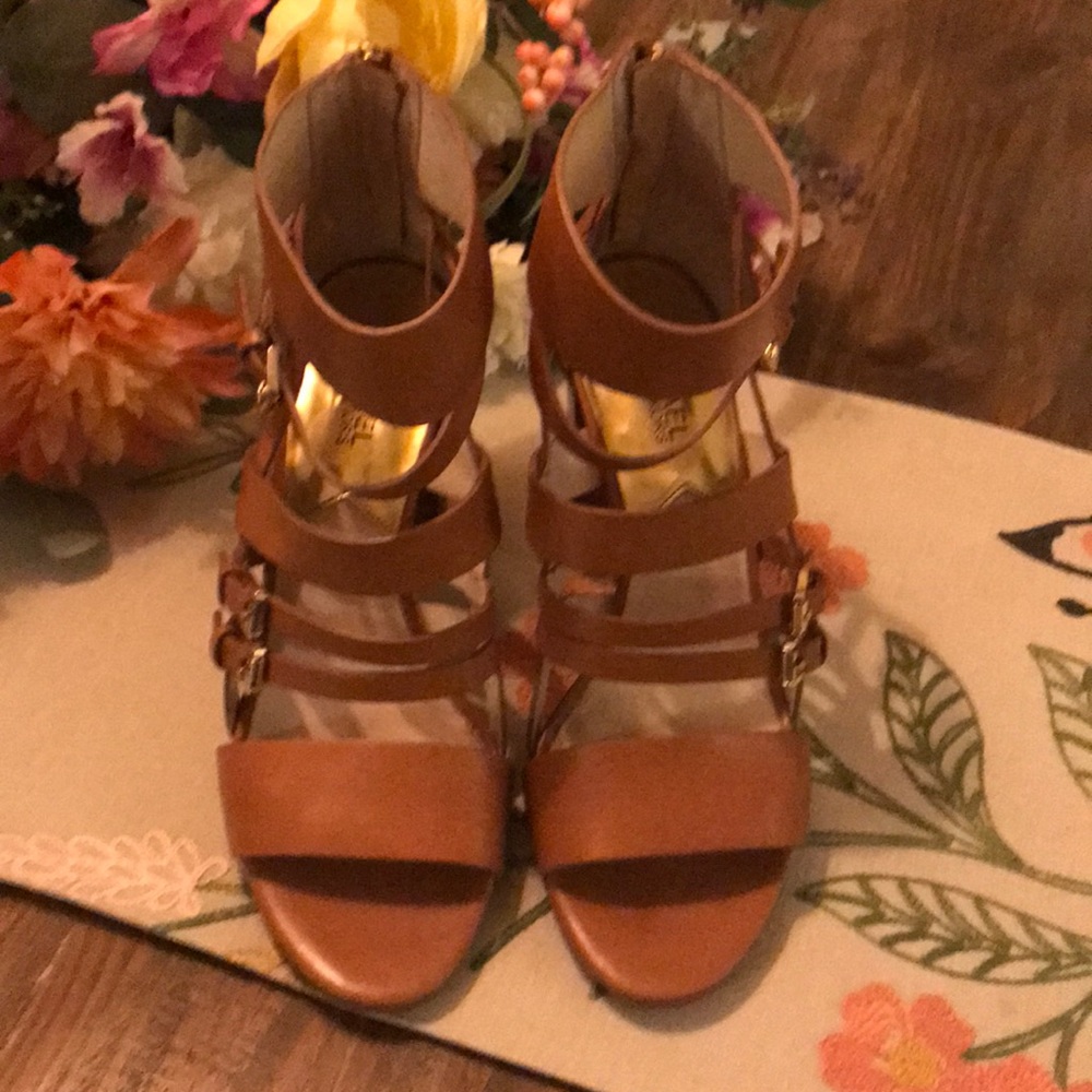 🍭Michael Kors Gladiator heels! Only used once!